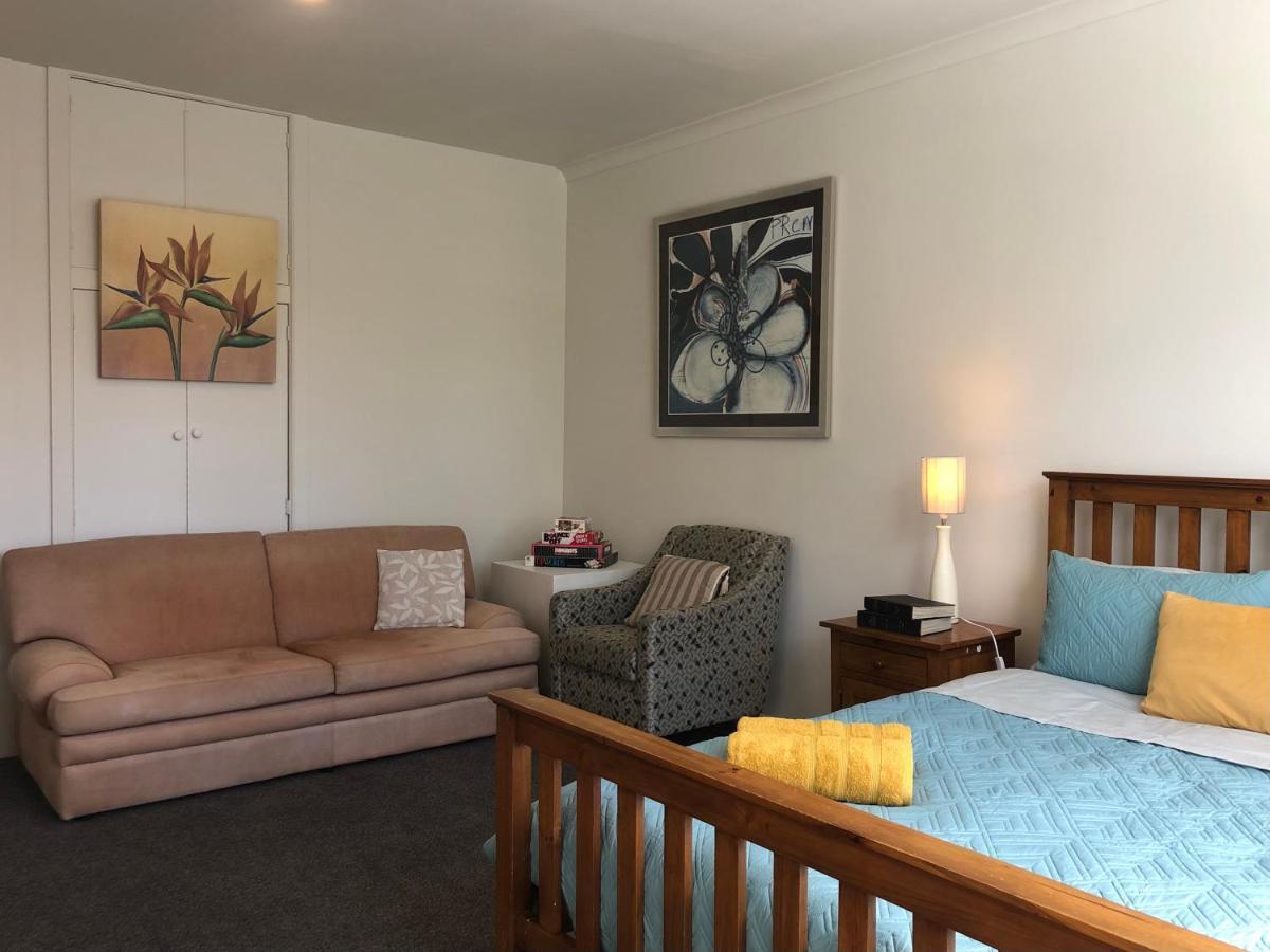 Cosy Studio Perfect For A Couple At Historic Town Raetihi Exterior photo